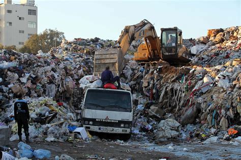 Lebanons Garbage Crisis Photos Abc News