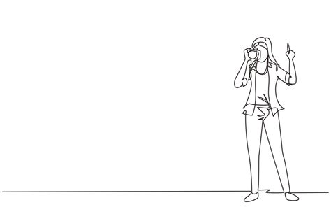 Continuous One Line Drawing Woman Photographer Using Professional