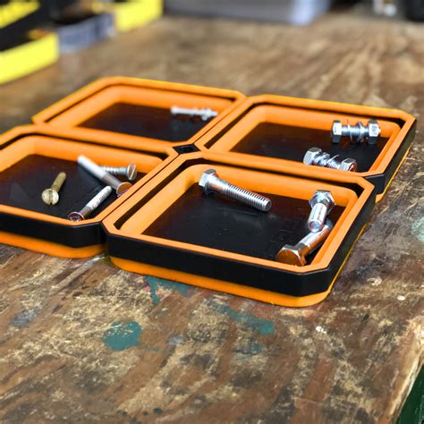 Expandable Magnetic Parts Quad Tray Orange EZRED