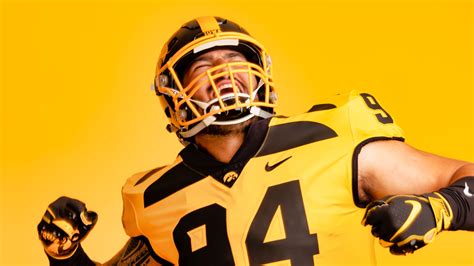 Iowa Football Hawkeyes Reveal Alternate Gold Jerseys Vs Penn State