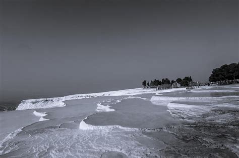 Schwarze Und Wei E Nat Rliche Travertin Pools In Pamukkale Pamukkale