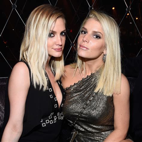 Jessica Simpson And Sister Ashlee Are The Most Glamorous Bridesmaids