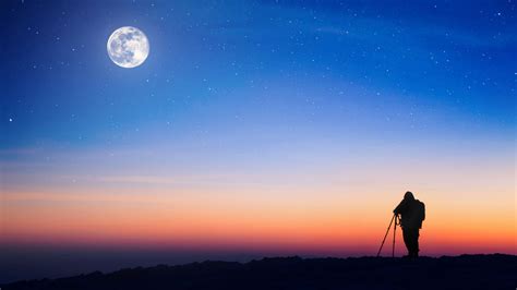 5 Bible Verses For Gazing At The Moon Guideposts