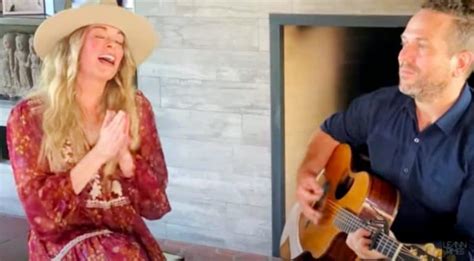 Leann Rimes Shares Acoustic Cover Of Tennessee Whiskey