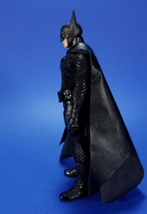 Mezco Toyz One Collective Ascending Knight Batman Toy Fair