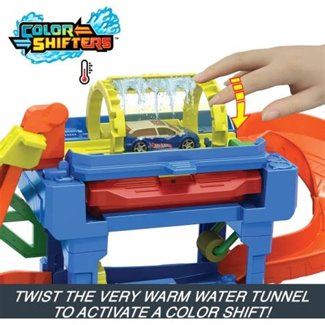 Mattel Hot Wheels City Tunnel Twist Car Wash HTN Toys Shop Gr