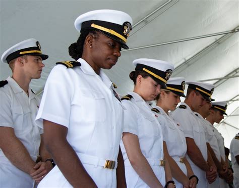 Navy Supply Corps School Holds Change of Command > United States Navy > display-pressreleases