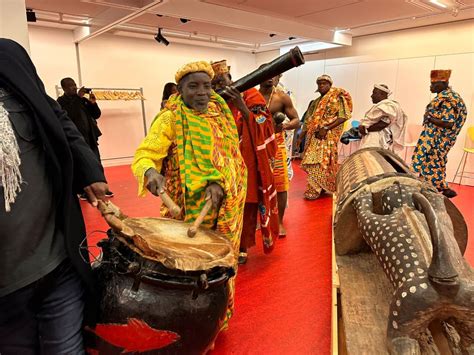 Tambour Parleur En C Te Divoire Le Retour Dune Uvre Dart