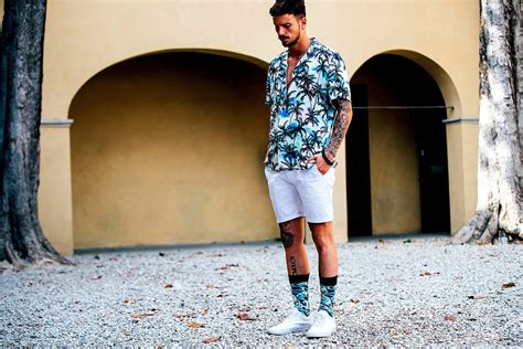 Del Trópico Para El Mundo ¡hawaiian Shirts Para Todos Vogue