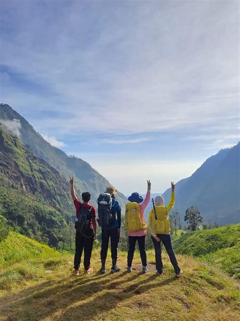 MOUNT RINJANI TREKKING STARTS SEMBALUN ROUTE 4D 3N SUMMIT LAKE