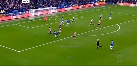 Video Dwight McNeil Gives Everton The Perfect Start With A Stunning