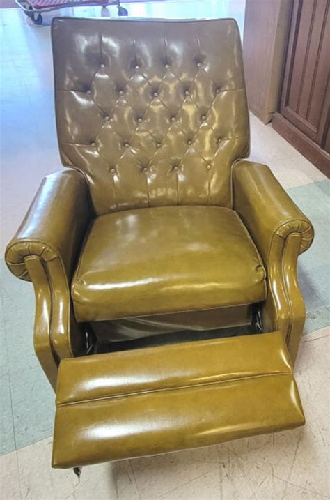 Refurbished Recliner Chair at Madeleine Darbyshire blog