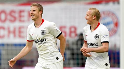 Eintracht Frankfurt Rode Und Hinteregger übernehmen Führung