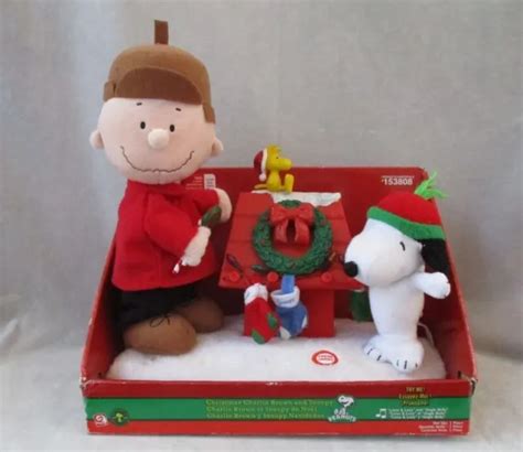 Christmas Charlie Brown Snoopy Peanuts Animated Dancing Musical