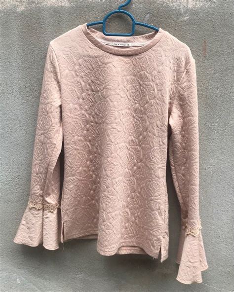 Blouse Warna Nude Peach Women S Fashion Tops Blouses On Carousell