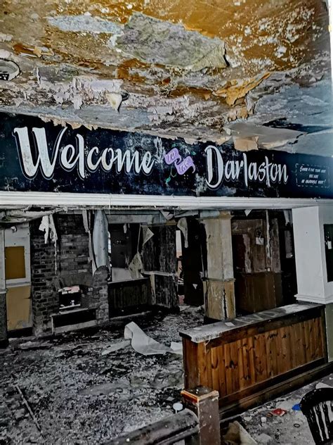 20 Photos Inside The Derelict Darlaston Inn Near Stone Staffordshire Live