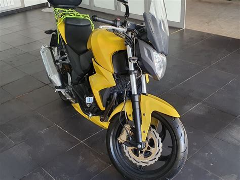 Купить б у Sym Wolf T2 инжектор 5 передач в Москве жёлтый naked bike 2012 года на Авто ру ID