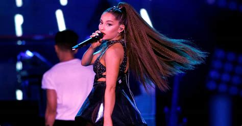 Ariana Grande Iguala El R Cord Hist Rico De The Beatles Garaje Del Rock