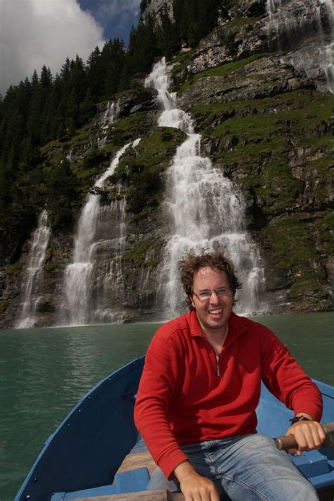 Ich Unterwegs Mit Dem Ruderboot Auf Dem Oeschinensee Ber Flickr