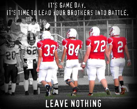 Great Photo Ideas For Senior Collages Inspirationalfootballquotes Senior Football Football