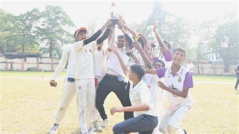 Students and alumni star in Ballygunge Government High School’s annual ...