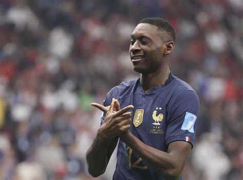 Foot PSG Kolo Muani au PSG Ekitike à Francfort ça chauffe Foot 01