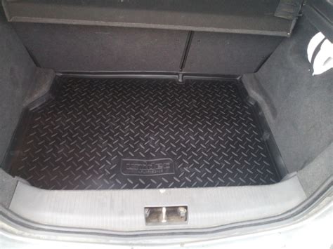Коврик в багажник — Opel Astra H, 1,6 л, 2006 года | аксессуары | DRIVE2