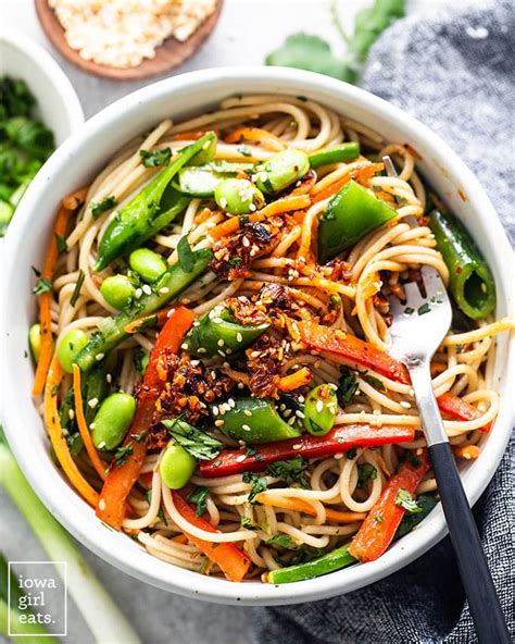 Sesame Noodle Salad Fresh Light Veggie Packed