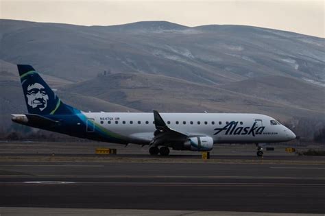 More flights might be on the horizon for Yakima airport this fall ...