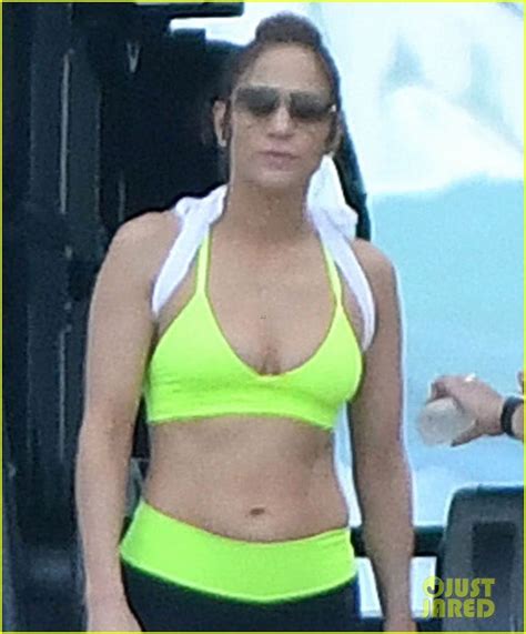 Jennifer Lopez Puts Toned Body On Display In The Bahamas Photo 3873415 Jennifer Lopez