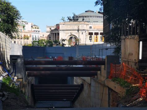 Anello Ferroviario A Palermo Cosa C Oltre Le Transenne In Centro