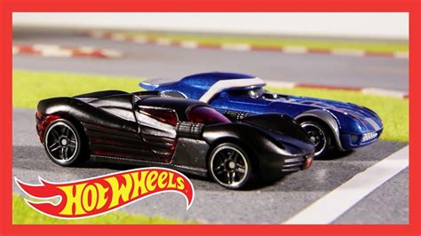 Hot Wheels Character Cars MARVEL Black Widow En Compite Sin Parar