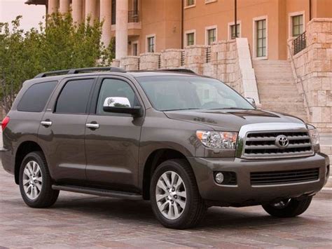 2012 Toyota Sequoia Price, Value, Depreciation & Reviews | Kelley Blue Book