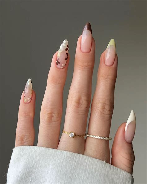 Gorgeous Almond Fall Nail Ideas For A Chic Seasonal Look Womensew