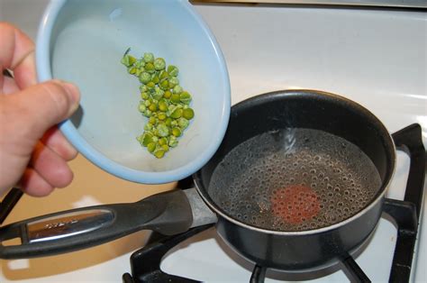 Our Little Backyard Farm: Pineapple Weed Tea - Herbal Tea: Wild edibles