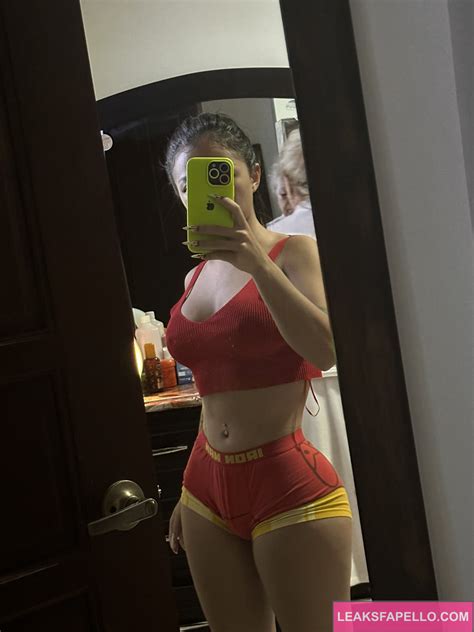 Melissa Alfaro Horny Costa Rican Goddess OnlyFans Leaks