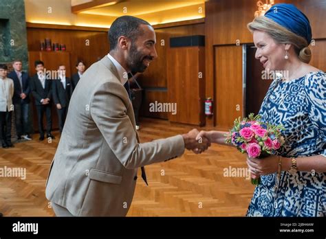 Le Secrétaire d Etat Sammy Mahdi accueille la Reine Mathilde de