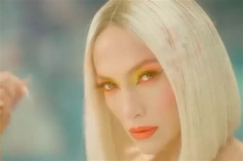 Jennifer Lopez Strips Totally Naked To Flaunt Figure In New Video In The Morning Daily Star