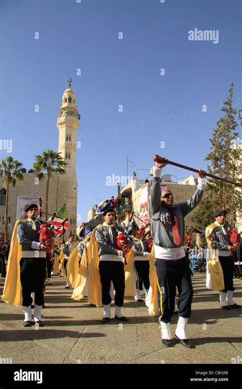 Bethlehem Christmas Celebration In Manger Square Stock Photo Alamy