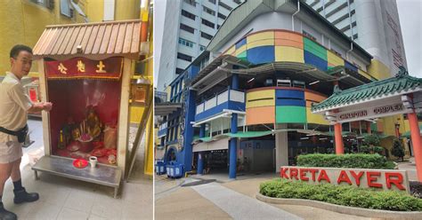 Deities At Chinatown Start Their Day With Kopi And Other Fun Facts I