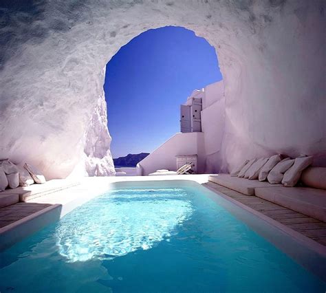 Cave Pool In Santorini Dream Hotels Places To Travel Katikies Hotel