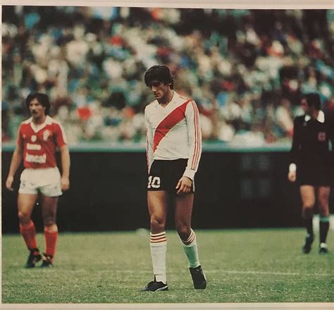 A A Os Del Debut De Enzo Francescoli En River Plate Los