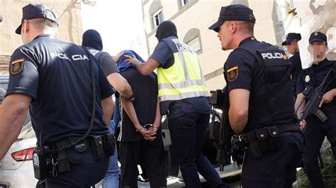 Detenido En Cádiz Un Joven De 18 Años Acusado De Matar A Su Padre A