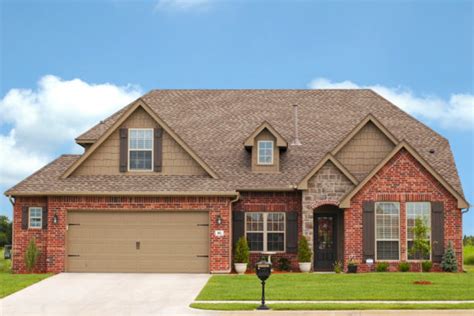 9 Red Brick and Siding Color Combinations for the Best Exterior Look – AprylAnn