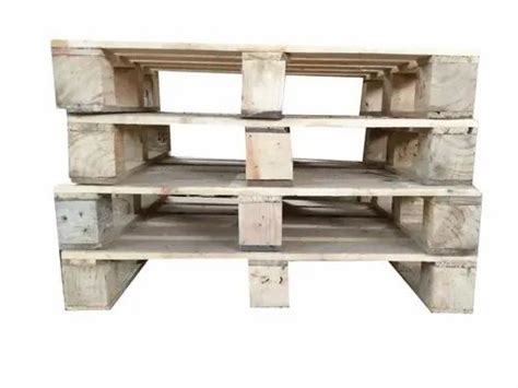 Rectangular Brown Pinewood 4 Way Pallet For Packaging Capacity 90 Kg