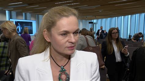 Ministra edukacji Barbara Nowacka o podręczniku do HiT profesora