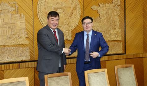 Ambassador Xing Haiming Meets Head Of Cabinet Secretariat