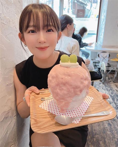 天木じゅんさんのインスタグラム写真 天木じゅんinstagram 「🍧は0calと思って4つ食べました。」9月28日 14時38分 Jun Amaki