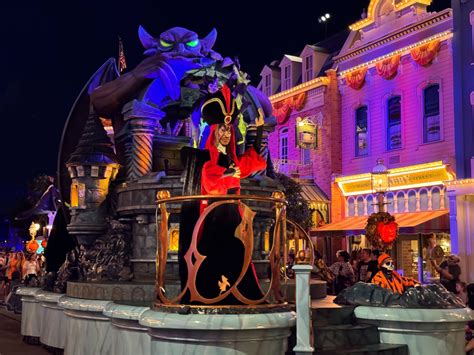 Breaking Mickey S Not So Scary Halloween Party Has Been Canceled For