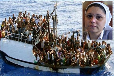 Suor Anna Monia Alfieri Migranti Linsopportabile Ipocrisia Dei